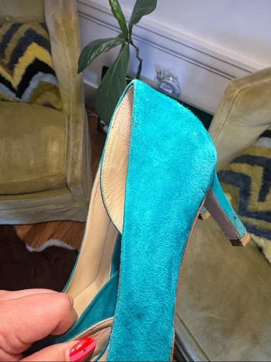Teal Suede Mid-Heel Pumps - Picture 14 of 15